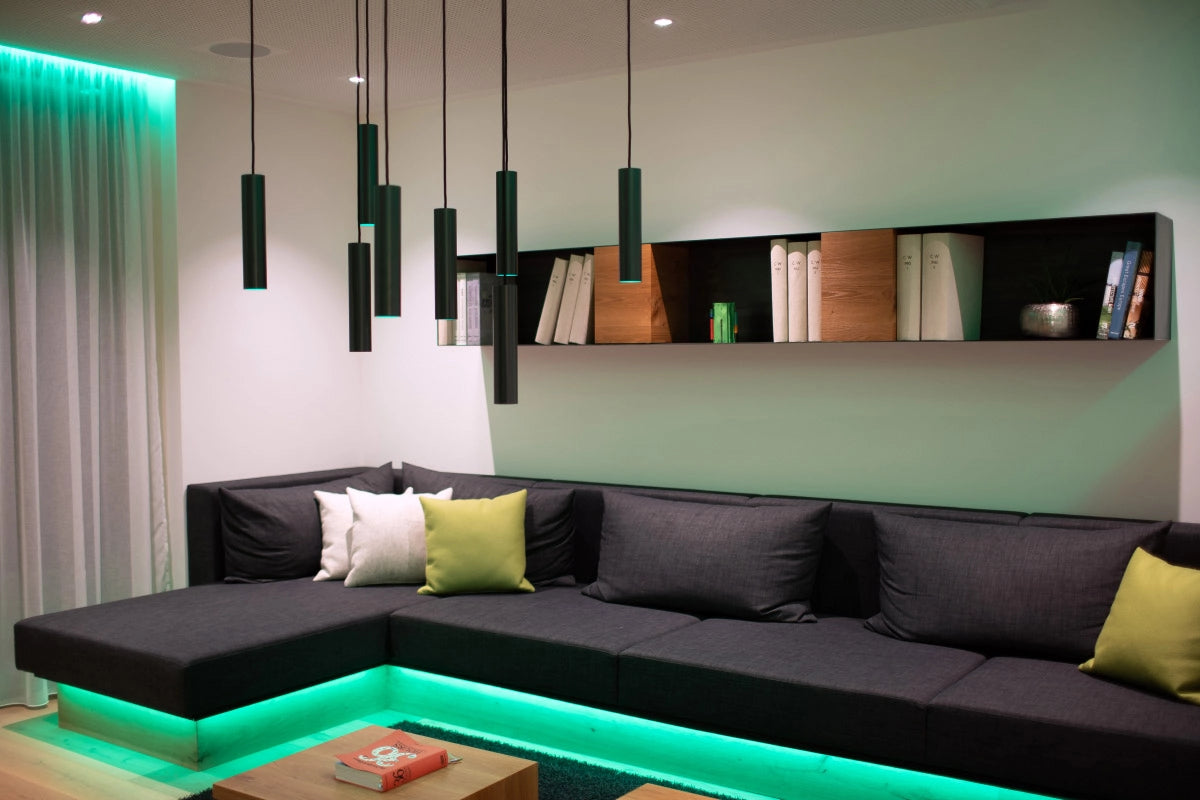 LED Pendulum Slim RGBW Tree